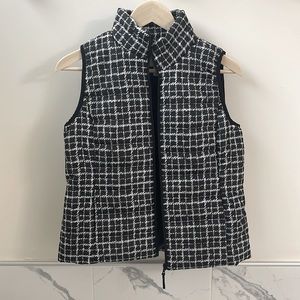 •RAFAELLA• Front Zip Puffer Vest